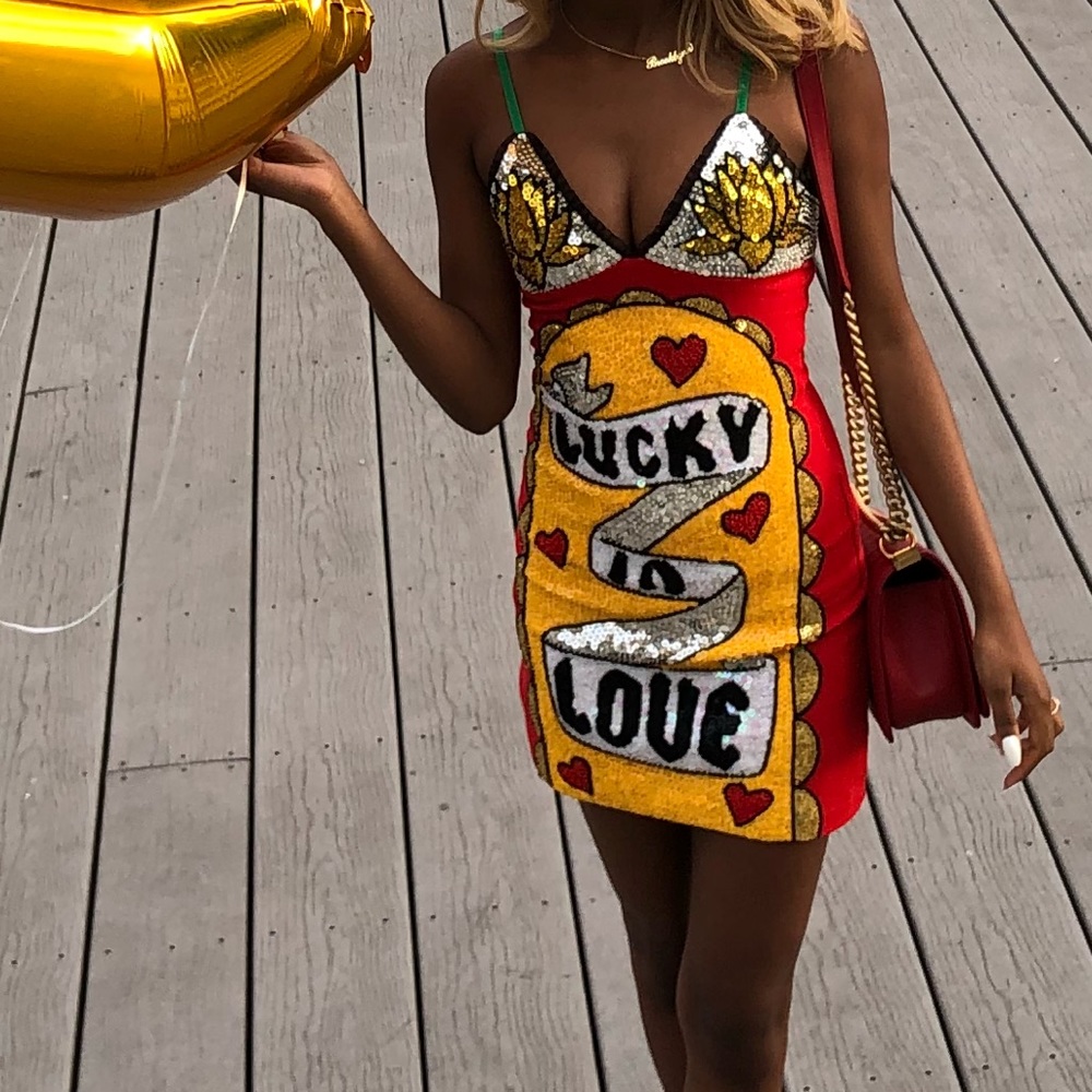 DISCOUNT UNIVERSE DRESS